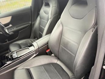 Mercedes-Benz CLA 1.3 CLA200h MHEV AMG Line (Premium Plus) Shooting Brake 7G-DCT E