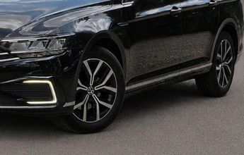 Volkswagen Passat 1.4 TSI 13kWh GTE DSG Euro 6 (s/s) 4dr