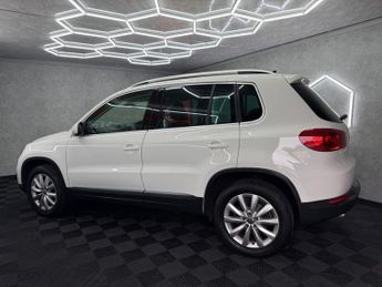 Volkswagen Tiguan 2.0 TDI BlueMotion Tech Match DSG 4WD Euro 5 (s/s) 5dr