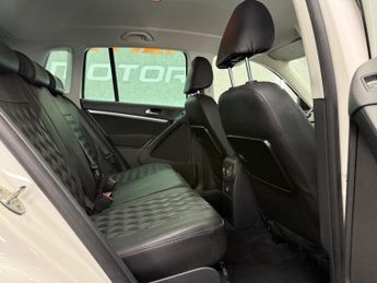 Volkswagen Tiguan 2.0 TDI BlueMotion Tech Match DSG 4WD Euro 5 (s/s) 5dr