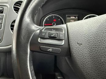 Volkswagen Tiguan 2.0 TDI BlueMotion Tech Match DSG 4WD Euro 5 (s/s) 5dr