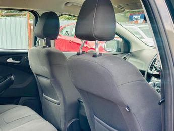 Ford Focus 1.6 Titanium Navigator Powershift Euro 5 5dr