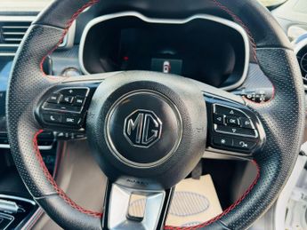 MG MG ZS 72.6kWh SE Long Range Auto 5dr