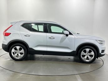Volvo XC40 2.0 B4 MHEV Momentum Auto Euro 6 (s/s) 5dr