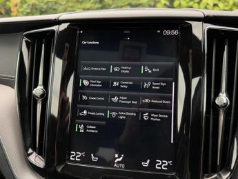 Volvo XC60 2.0h T8 Twin Engine 10.4kWh R-Design Pro Auto AWD Euro 6 (s/s) 5
