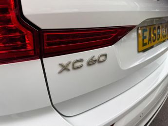 Volvo XC60 2.0h T8 Twin Engine 10.4kWh R-Design Pro Auto AWD Euro 6 (s/s) 5