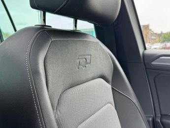 Volkswagen Tiguan 2.0 TDI R-Line DSG 4Motion Euro 6 (s/s) 5dr