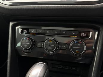 Volkswagen Tiguan 2.0 TDI R-Line DSG 4Motion Euro 6 (s/s) 5dr