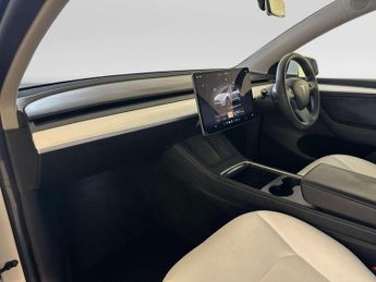 Tesla Model Y SUV 5dr Electric Auto RWD (346 ps)