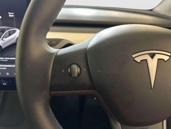 Tesla Model Y SUV 5dr Electric Auto RWD (346 ps)
