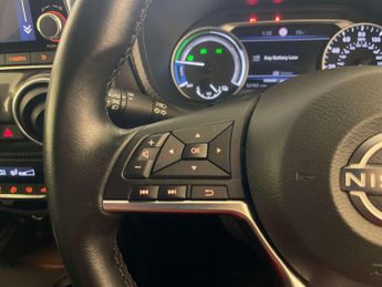 Nissan Juke 1.6 N-Connecta SUV 5dr Petrol Hybrid Auto Euro 6 (143 ps)