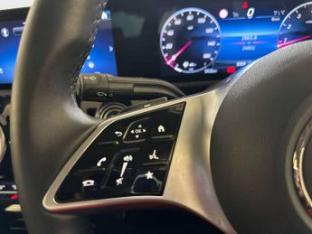 Mercedes-Benz CLA 1.3 CLA180h MHEV Sport Edition Coupe 4dr Petrol Hybrid 7G-DCT Eu