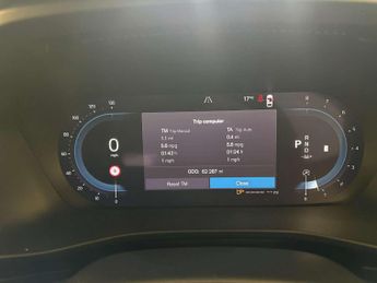 Volvo XC40 2.0 B3 MHEV Plus Dark SUV 5dr Petrol Hybrid DCT Auto Euro 6 (s/s