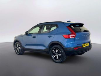 Volvo XC40 2.0 B3 MHEV Plus Dark SUV 5dr Petrol Hybrid DCT Auto Euro 6 (s/s