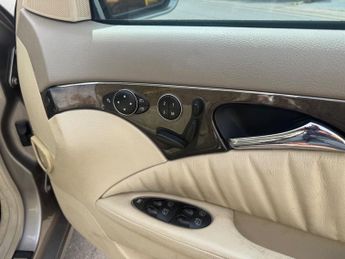 Mercedes-Benz E Class 5.0 E500 Avantgarde 7G-Tronic 5dr