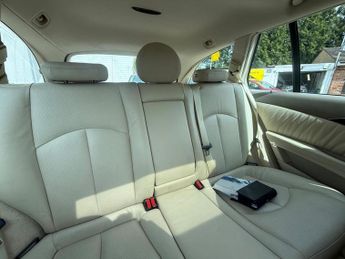 Mercedes-Benz E Class 5.0 E500 Avantgarde 7G-Tronic 5dr