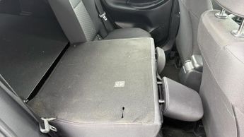 Toyota Yaris Cross 1.5 VVT-h Icon E-CVT Euro 6 (s/s) 5dr