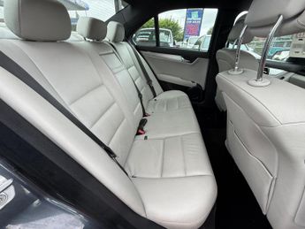 Mercedes-Benz C Class 2.1 C200 CDI BlueEfficiency Sport Auto Euro 5 4dr