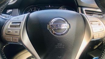 Nissan Qashqai 1.2 DIG-T Tekna 2WD Euro 5 (s/s) 5dr