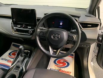 Toyota Corolla 1.8 VVT-h Icon Tech CVT Euro 6 (s/s) 5dr