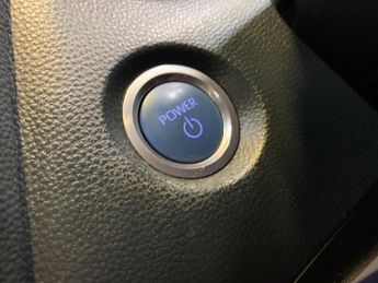 Toyota Corolla 1.8 VVT-h Icon Tech CVT Euro 6 (s/s) 5dr