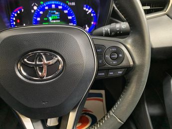 Toyota Corolla 1.8 VVT-h Icon Tech CVT Euro 6 (s/s) 5dr