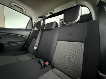 Toyota Yaris 1.5 VVT-h Y20 Bi-tone Hatchback 5dr Petrol Hybrid E-CVT Euro 6 (