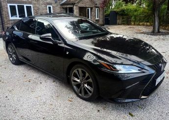 Lexus ES 2.5 300h F Sport Saloon 4dr Petrol Hybrid E-CVT Euro 6 (s/s) (21