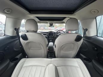 MINI Hatch 1.5 Cooper Auto Euro 6 (s/s) 3dr