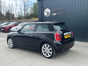 MINI Hatch 1.5 Cooper Auto Euro 6 (s/s) 3dr