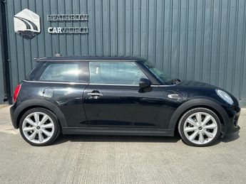 MINI Hatch 1.5 Cooper Auto Euro 6 (s/s) 3dr