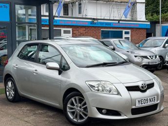 Toyota Auris 1.33 VVT-i TR Hatchback 5dr Petrol Manual (s/s) (135 g/km, 100 b