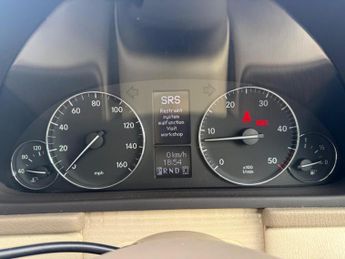 Mercedes-Benz C Class 2.1 C200 CDI Elegance SE 4dr