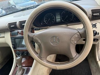 Mercedes-Benz C Class 2.1 C200 CDI Elegance SE 4dr