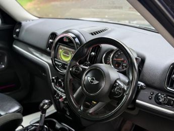 MINI Countryman 2.0 Cooper SD SUV 5dr Diesel Auto ALL4 Euro 6 (s/s) (190 ps)
