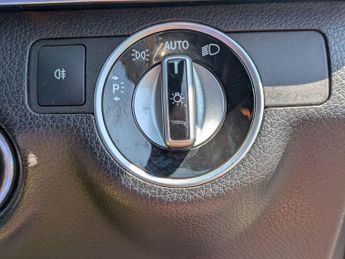 Mercedes-Benz E Class 2.1 E220 CDI SE G-Tronic+ Euro 5 (s/s) 5dr