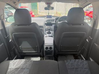 Peugeot 3008 1.6 HDi SR Euro 5 5dr