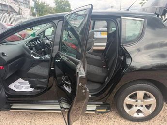 Peugeot 3008 1.6 HDi SR Euro 5 5dr