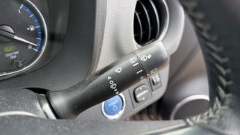 Toyota Yaris 1.5 VVT-h Icon E-CVT Euro 6 5dr