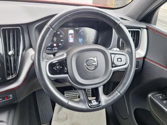 Volvo XC60 2.0 D5 PowerPulse R-Design Auto AWD Euro 6 (s/s) 5dr