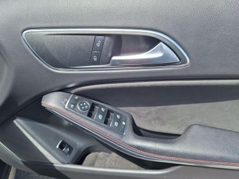 Mercedes-Benz GLA 2.1 GLA220d AMG Line 7G-DCT 4MATIC Euro 6 (s/s) 5dr