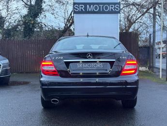 Mercedes-Benz C Class 2.1 C220 CDI BlueEfficiency Executive SE G-Tronic+ Euro 5 (s/s) 