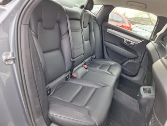 Volvo S90 2.0 D4 Momentum Pro Auto Euro 6 (s/s) 4dr