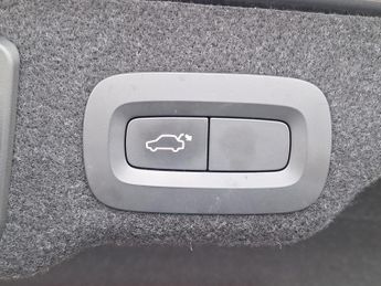 Volvo S90 2.0 D4 Momentum Pro Auto Euro 6 (s/s) 4dr