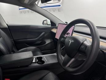 Tesla Model 3 Standard Range Plus Auto RWD 4dr