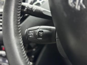 Peugeot 208 1.6 e-HDi Allure Euro 5 (s/s) 5dr