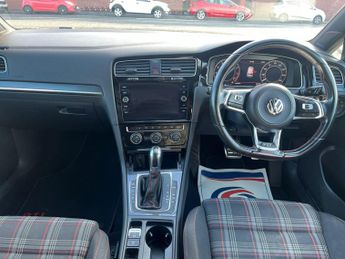 Volkswagen Golf 2.0 TSI GTI DSG Euro 6 (s/s) 5dr