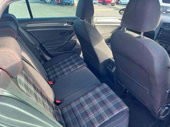 Volkswagen Golf 2.0 TSI GTI DSG Euro 6 (s/s) 5dr