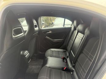 Mercedes-Benz A Class 1.6 A180 Sport Hatchback 5dr Petrol 7G-DCT Euro 6 (s/s) (122 ps)