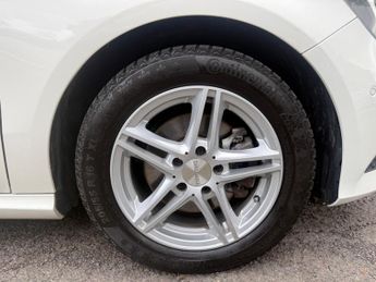 Mercedes-Benz A Class 1.6 A180 Sport Hatchback 5dr Petrol 7G-DCT Euro 6 (s/s) (122 ps)